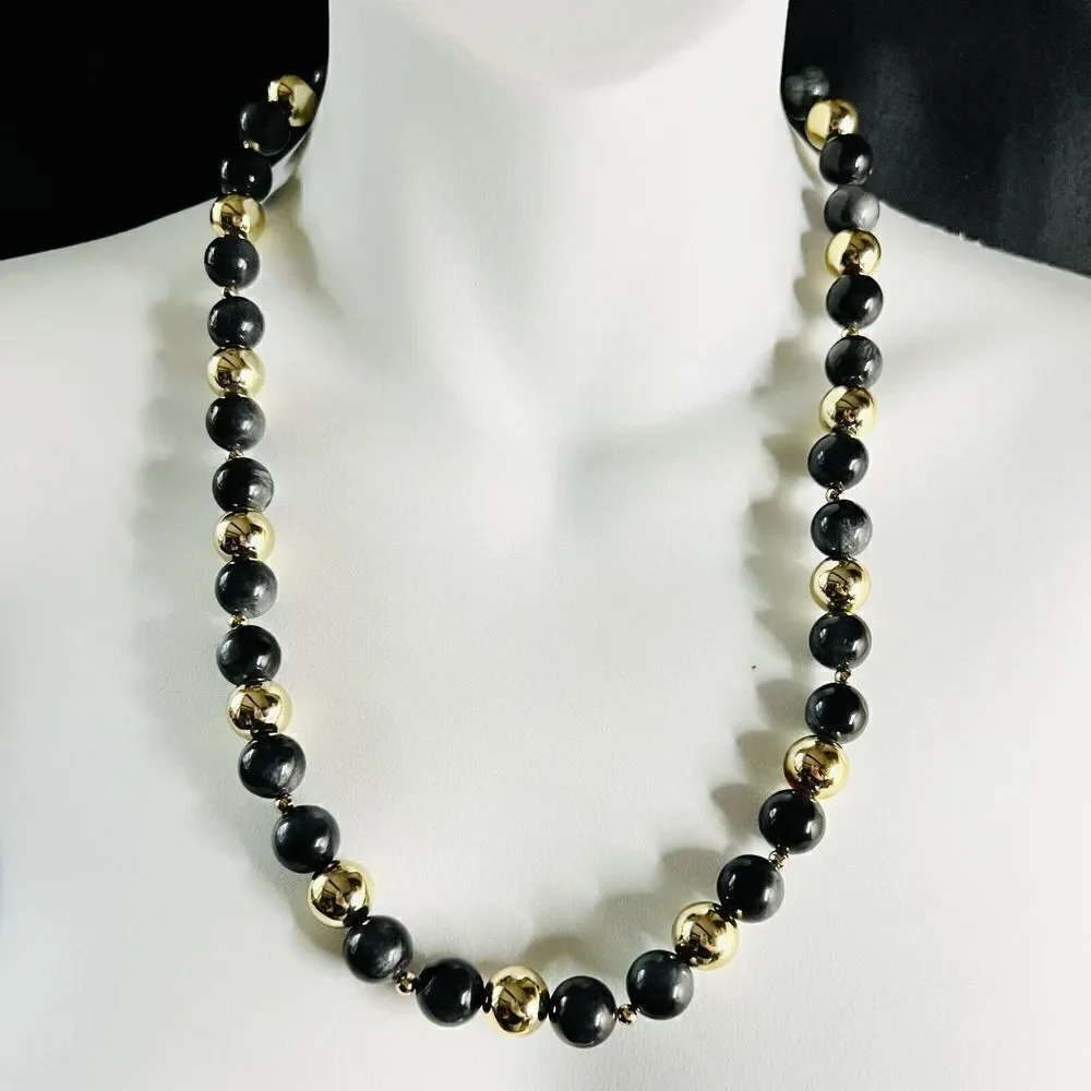 Vintage Black Gold Tone Lucite Statement Beaded Beads Pretty Necklace 1074